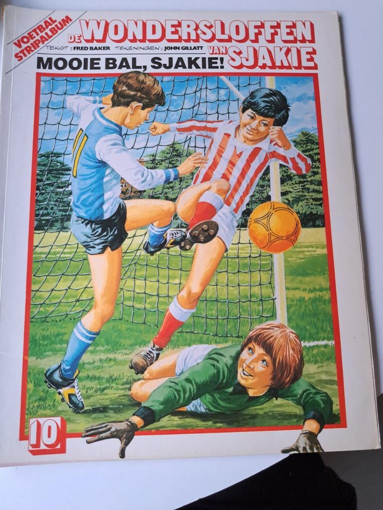 Stripboek De wondersloffen van Sjakie, deel 10, Eén stripboek, Ophalen of Verzenden, Gelezen, Fred Baker