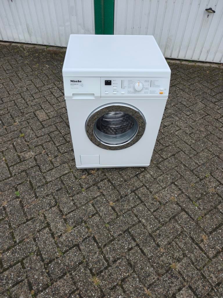 Miele W3371 edition 111 wasmachine 1400 RPM 7kg A++ klasse., Witgoed en Apparatuur, Ophalen, Zo goed als nieuw, Voorlader, 85 tot 90 cm