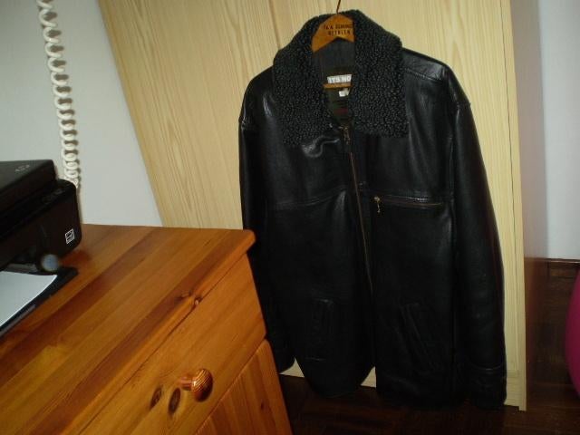 Donkerbruine leren heren-jas in de maat m.   It's noice., It's Noice, Bruin, Maat 48/50 (M), Ophalen of Verzenden