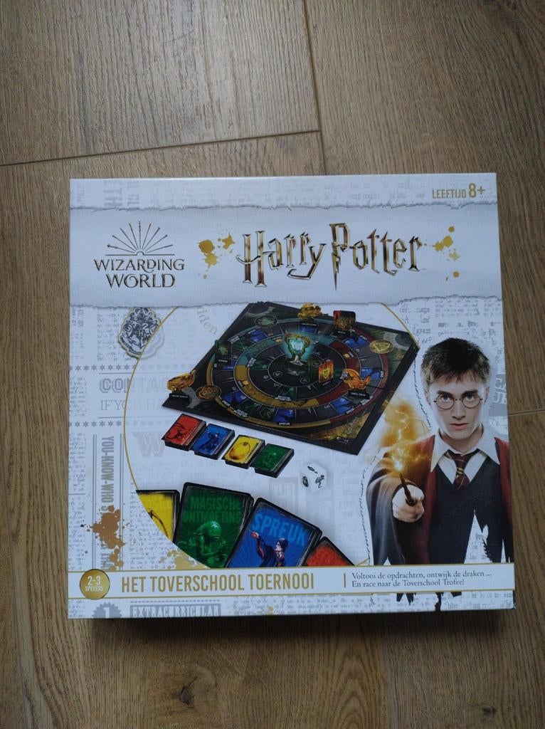 Harry Potter - het toverschool toernooi bordspel z.g.a.n!, Ophalen of Verzenden, Zo goed als nieuw