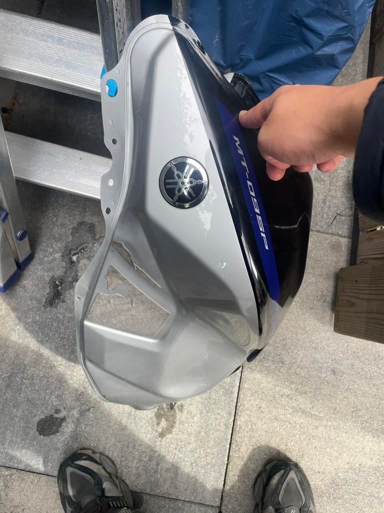 Mt 09 SP Tank, Ophalen