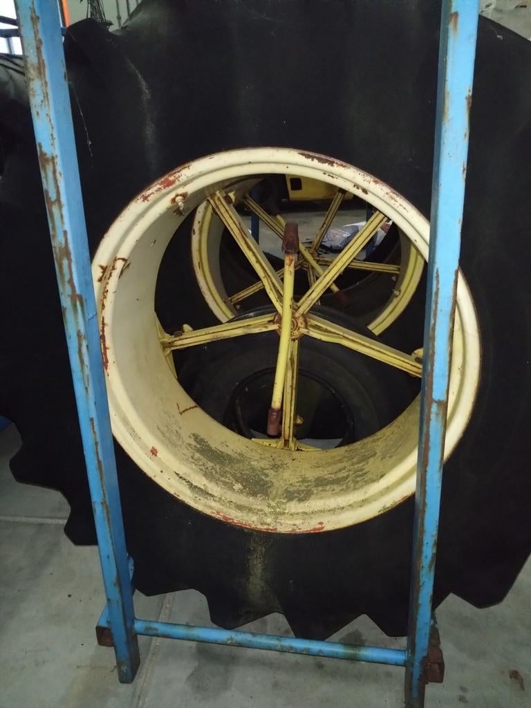 5 ster dubbellucht ,2x, Zakelijke goederen, Agrarisch | Onderdelen | Banden, Velgen en Assen, Ophalen