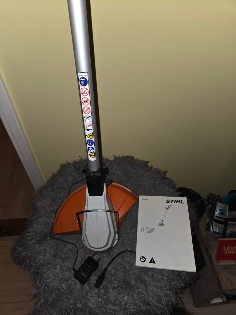 Stihl FSA 45 Accu Kantentrimmer - Zo goed als nieuw, Ophalen, Stihl, Accu, Zo goed als nieuw