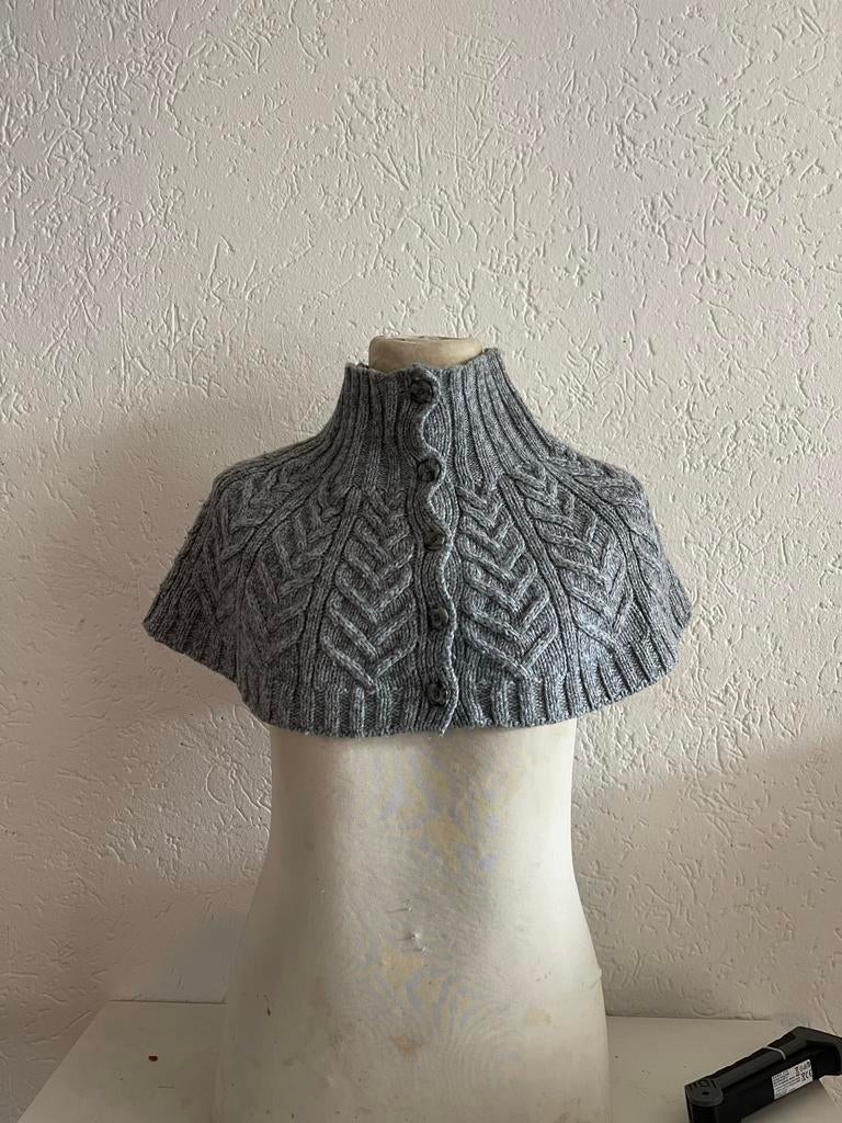 Fisherman out of ireland  schouderjas-  Wol - Maat t/m 42, Ophalen of Verzenden, Zo goed als nieuw, Maat 38/40 (M), Overige kleuren