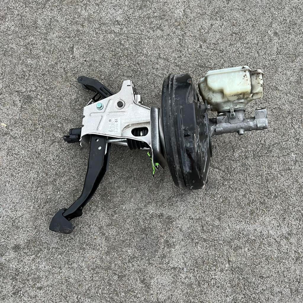 Volkswagen Golf 5 Rembekrachtiger ( Compleet ), Ophalen of Verzenden, Gebruikt, Seat