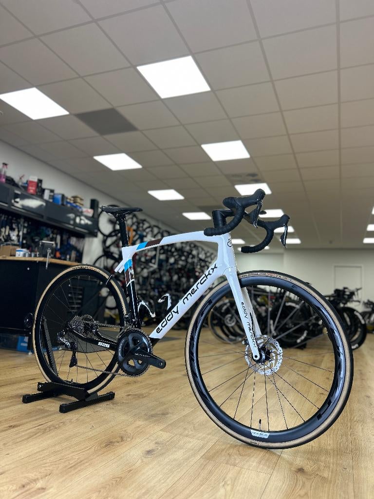 Eddy Merckx 525 Di2 Carbon Racefiets, Sport en Fitness, Wielrennen, Ophalen of Verzenden, Zo goed als nieuw, Overige typen