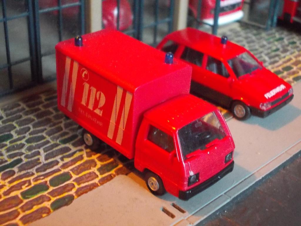 1979 Mitsubishi L300 Koffer Feuerwehr Brandweer uitvoering 1, Ophalen of Verzenden, Zo goed als nieuw, Bus of Vrachtwagen, Rietze