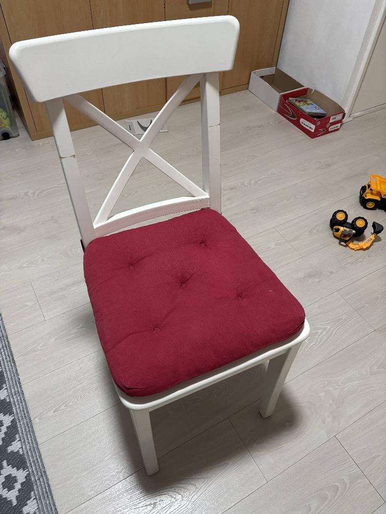 Chair, Ophalen, Wit, Zo goed als nieuw, Eén