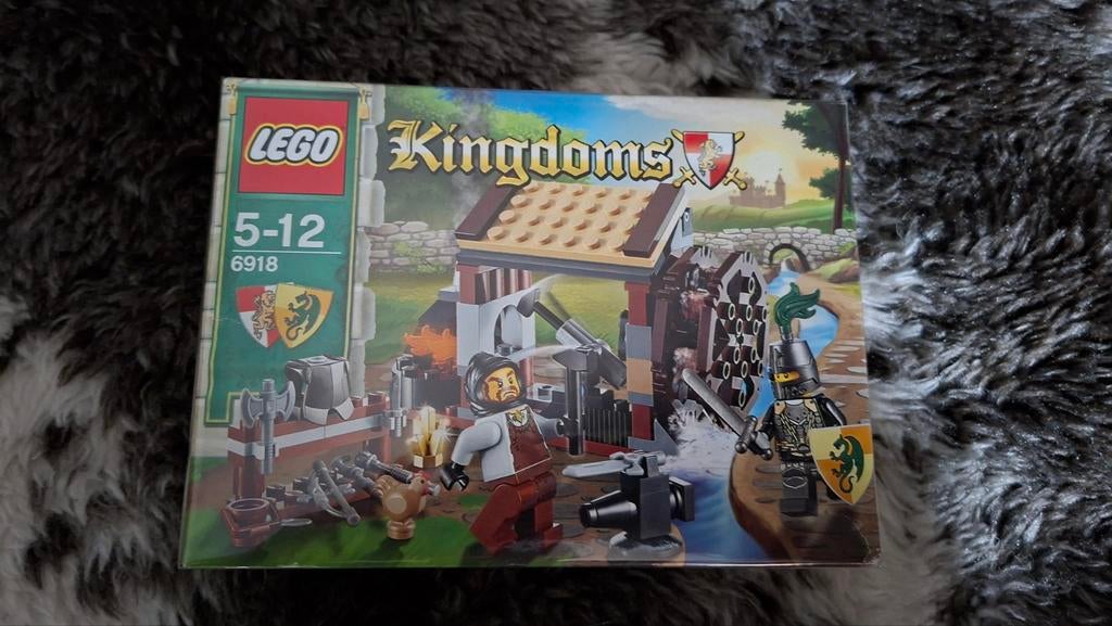 Nieuwe Lego Kingdoms 6918 Blacksmith Attack, Ophalen of Verzenden