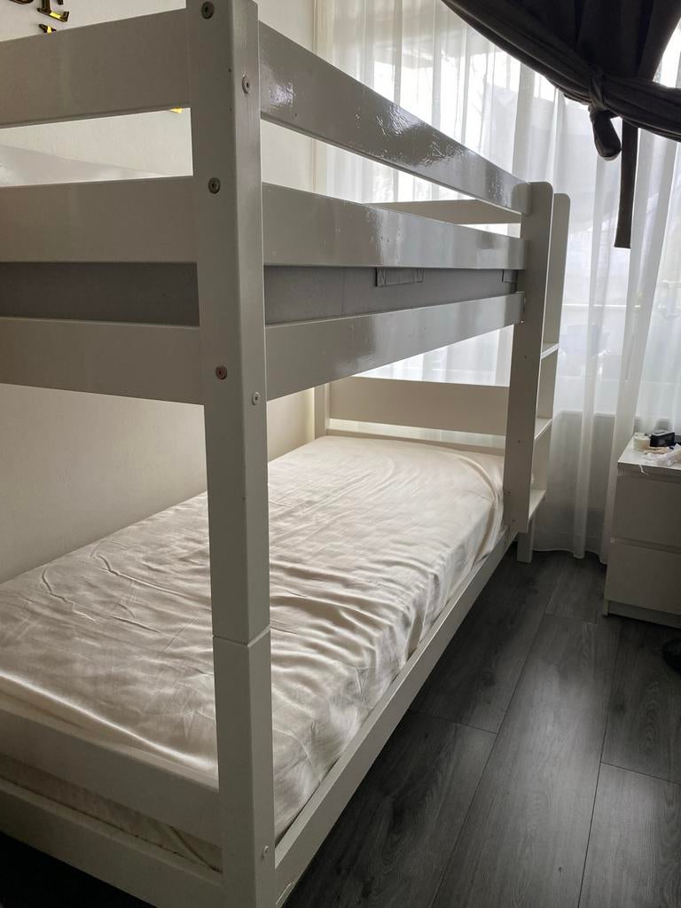 Witte stapelbed met matrassen, Gebruikt, 90 cm, Eenpersoons, Ophalen of Verzenden