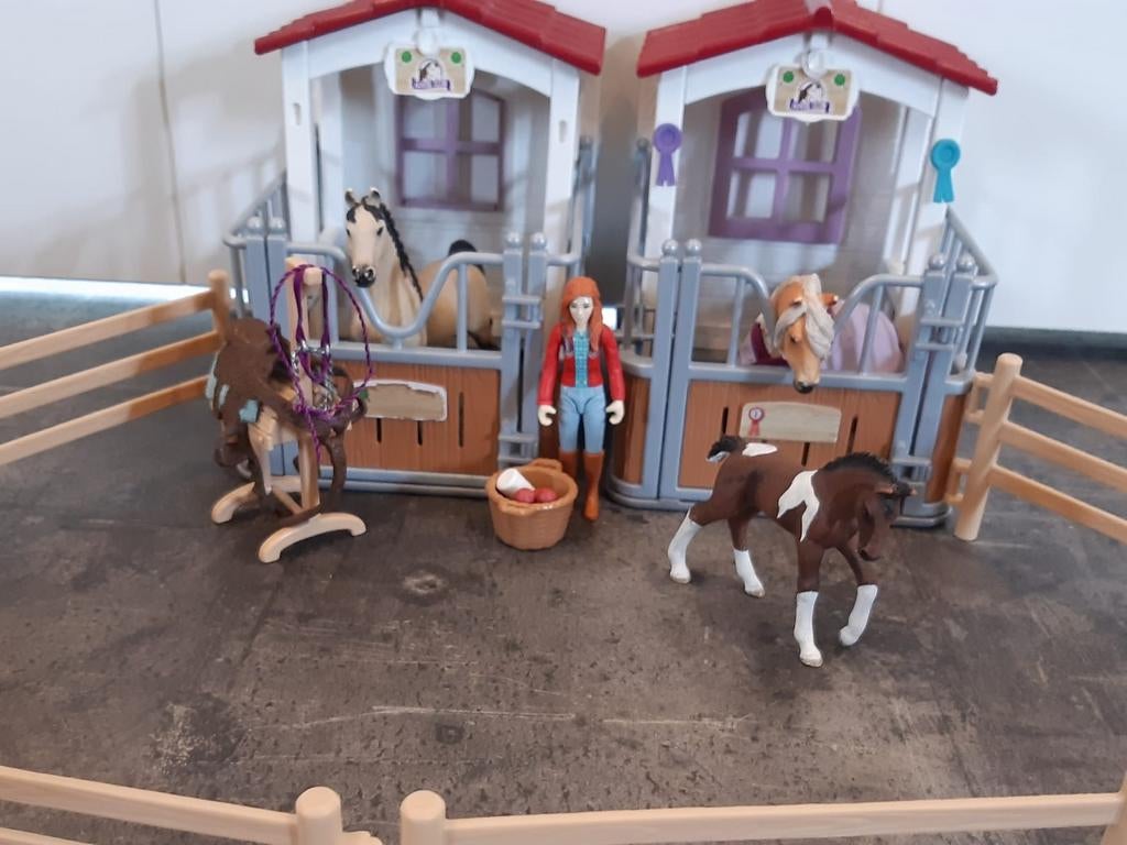 Te koop Paardenstal schleich zie, Ophalen of Verzenden, Gebruikt