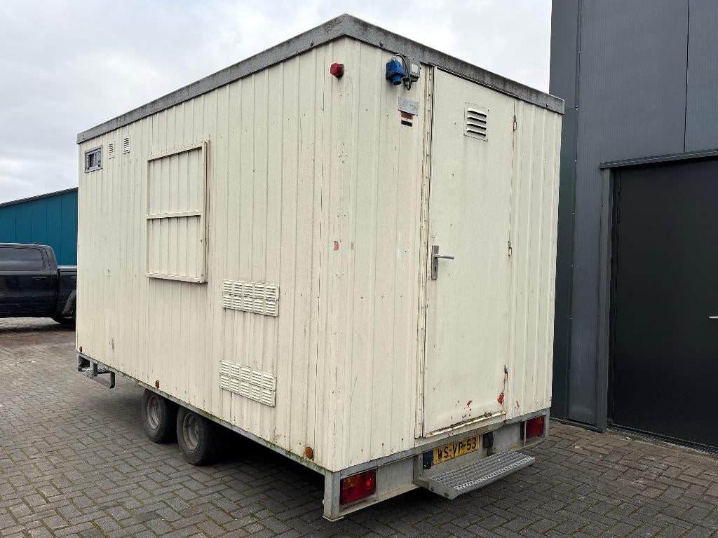 Te koop snelverkeer schaftwagen bouwkeet tandemasser, Ophalen, Gebruikt