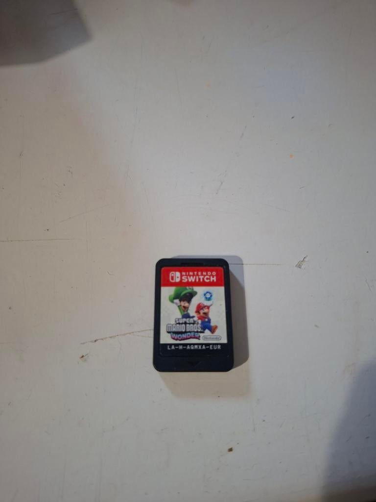 Super Mario Bros. Wonder & luigi- Nintendo Switch, Spelcomputers en Games, Games | Nintendo Switch, Zo goed als nieuw, Platform