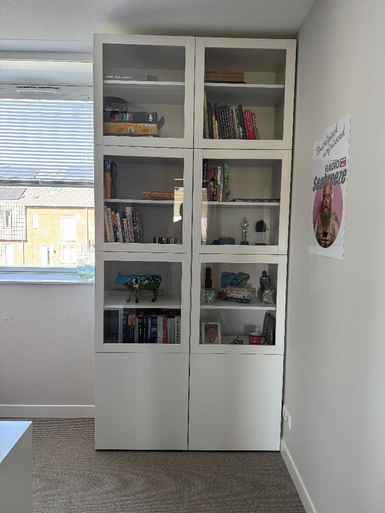 Besta en Kallaxkast, Ophalen of Verzenden, Gebruikt