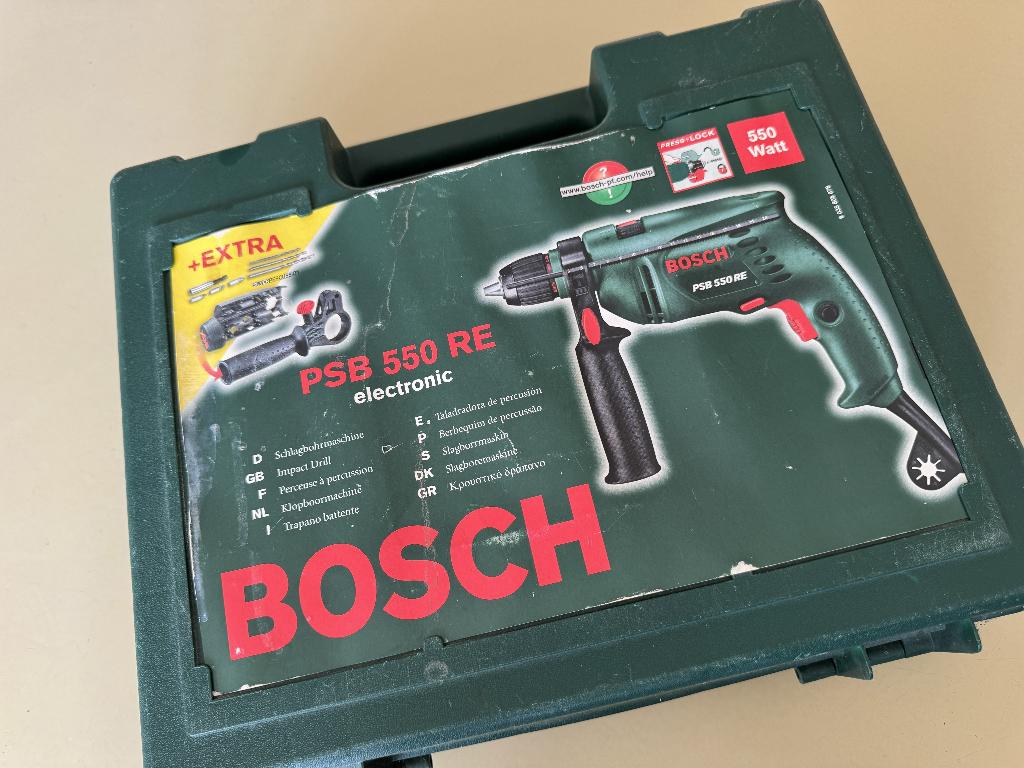 Bosch PSB 550 RE Klopboormachine boormachine, Doe-het-zelf en Verbouw, Gereedschap | Boormachines, Gebruikt, Variabele snelheid