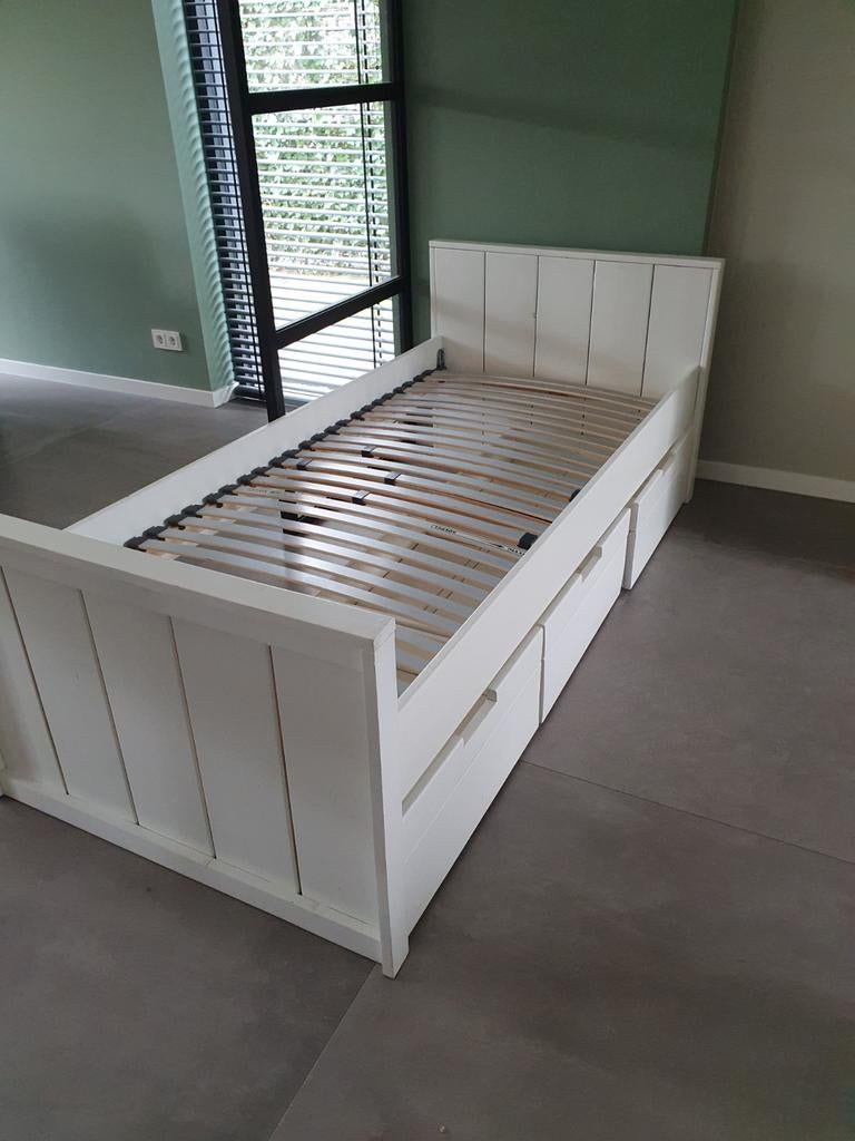 Eenpersoonsbed 90 x 200, Huis en Inrichting, Slaapkamer | Bedden, Ophalen, 90 cm, Eenpersoons, Wit