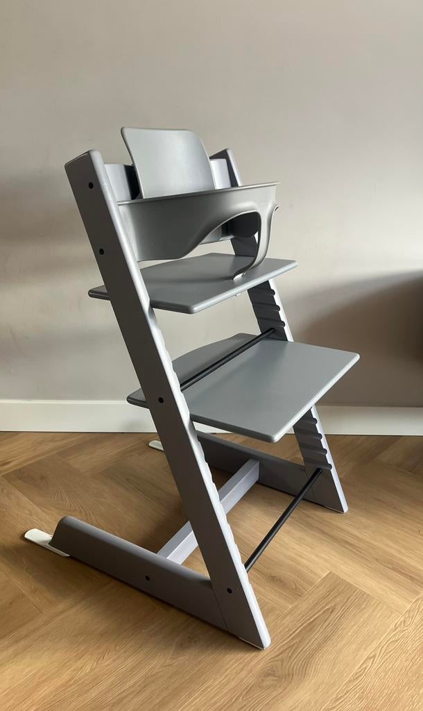 NIEUW Stokke tripp trapp, storm grey, opgeknapt! Tripptrapp, Ophalen of Verzenden, Zo goed als nieuw, Meegroeistoel