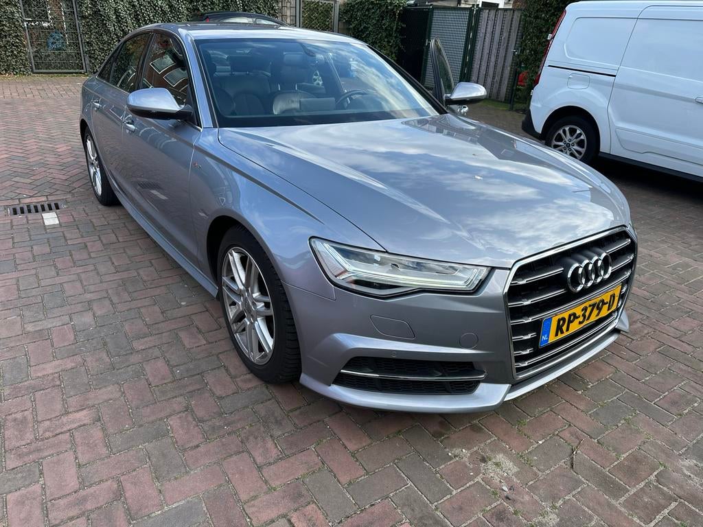 Audi A6 1.8 Tfsi Ultra 190pk S Tronic 2018 Grijs, Sedan, 1700 kg, 84 €/maand, A6