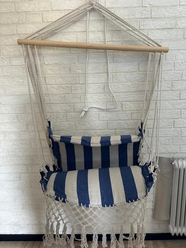 Hang stoel, Ophalen, Zo goed als nieuw