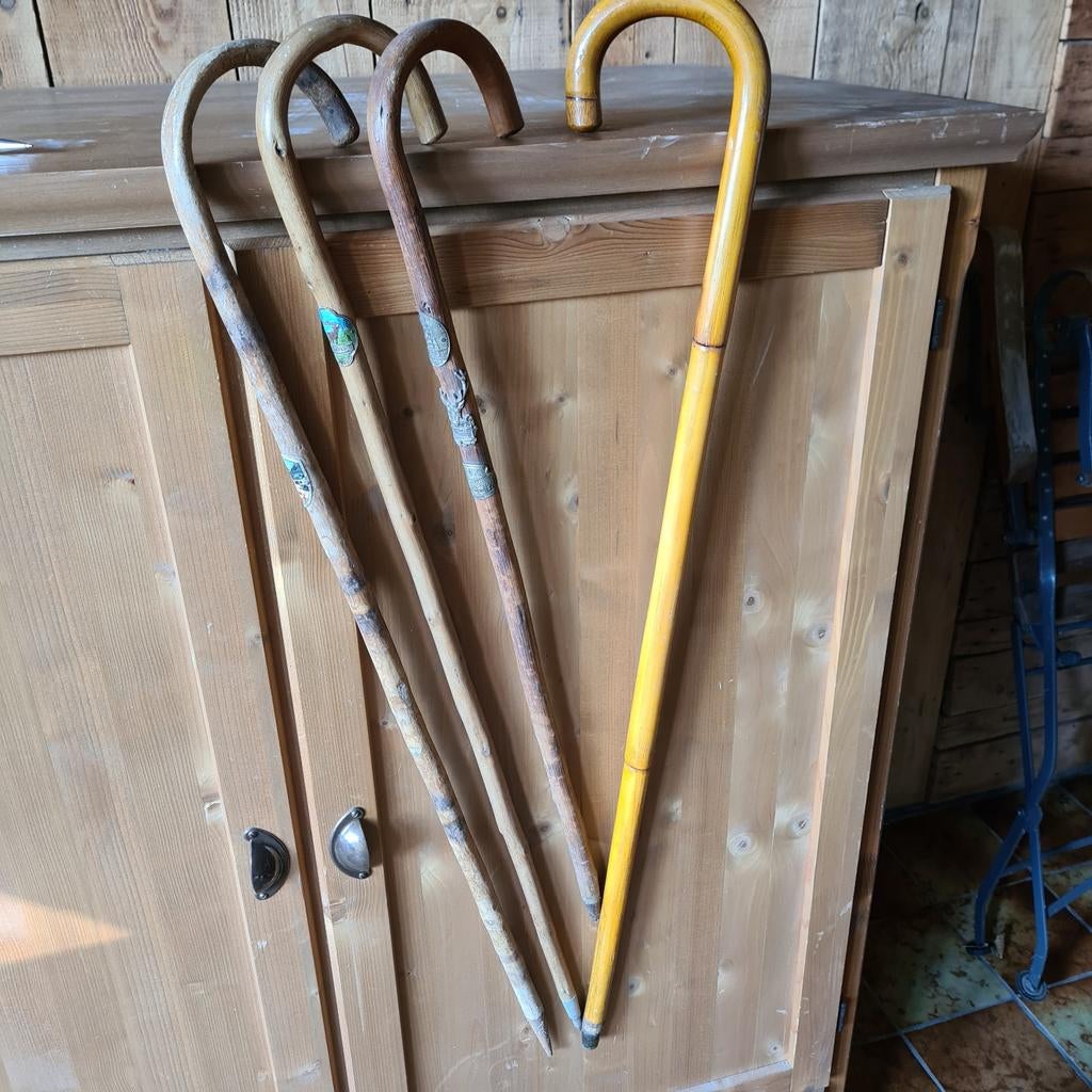 Wandelstokken hout, Ophalen