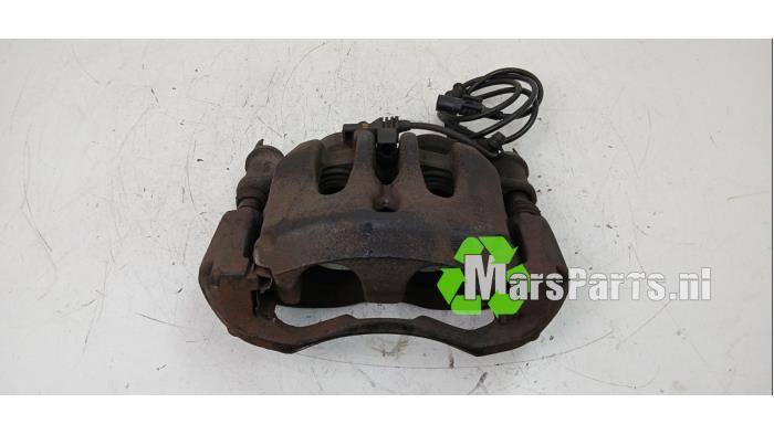 Remklauw (Tang) links-voor van een Mercedes Vito, Gebruikt, -, Ophalen of Verzenden, -