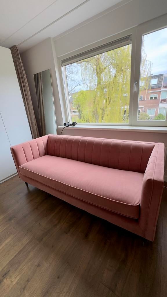 Roze velvet (velours) bank van MADE, Huis en Inrichting, Ophalen, Gebruikt, Velvet, Tweepersoons