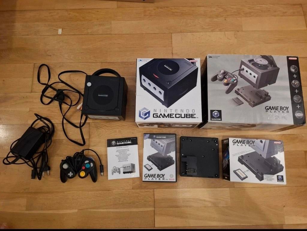 Gamecube gameboy player pak pal, Gebruikt, Zwart, Met 2 controllers, Ophalen of Verzenden