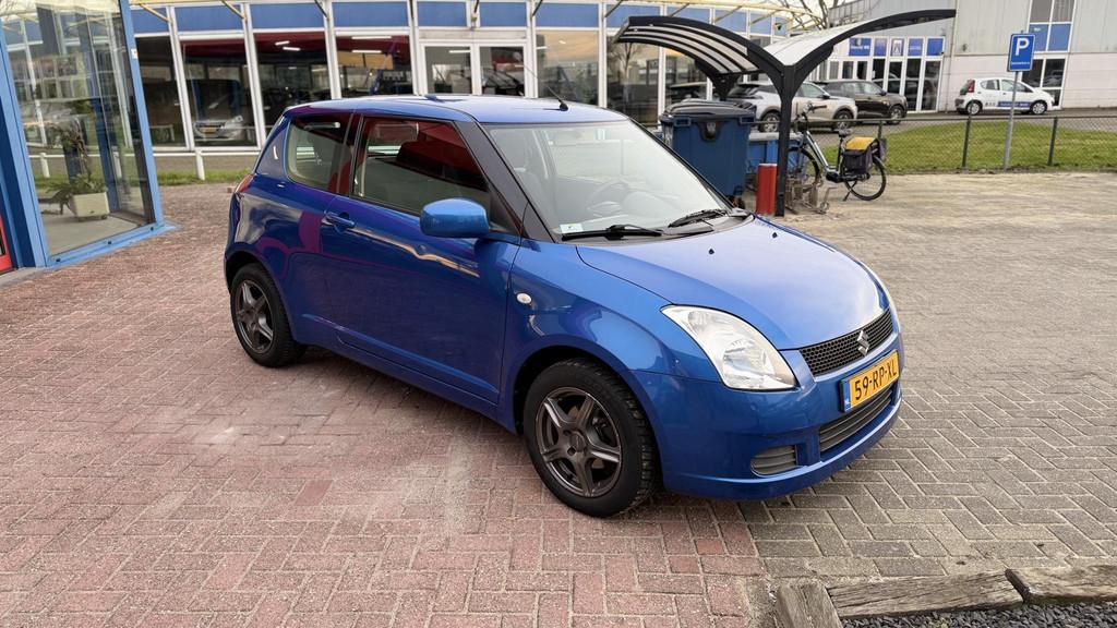 Suzuki Swift 1.3 GLS nieuwe koppeling!, Stof, Gebruikt, 31 €/maand, Swift