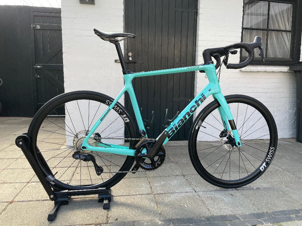 Bianchi Infinito XE Celeste 12 speed Shimano Ultegra, 28 inch, Gebruikt, Carbon, Heren