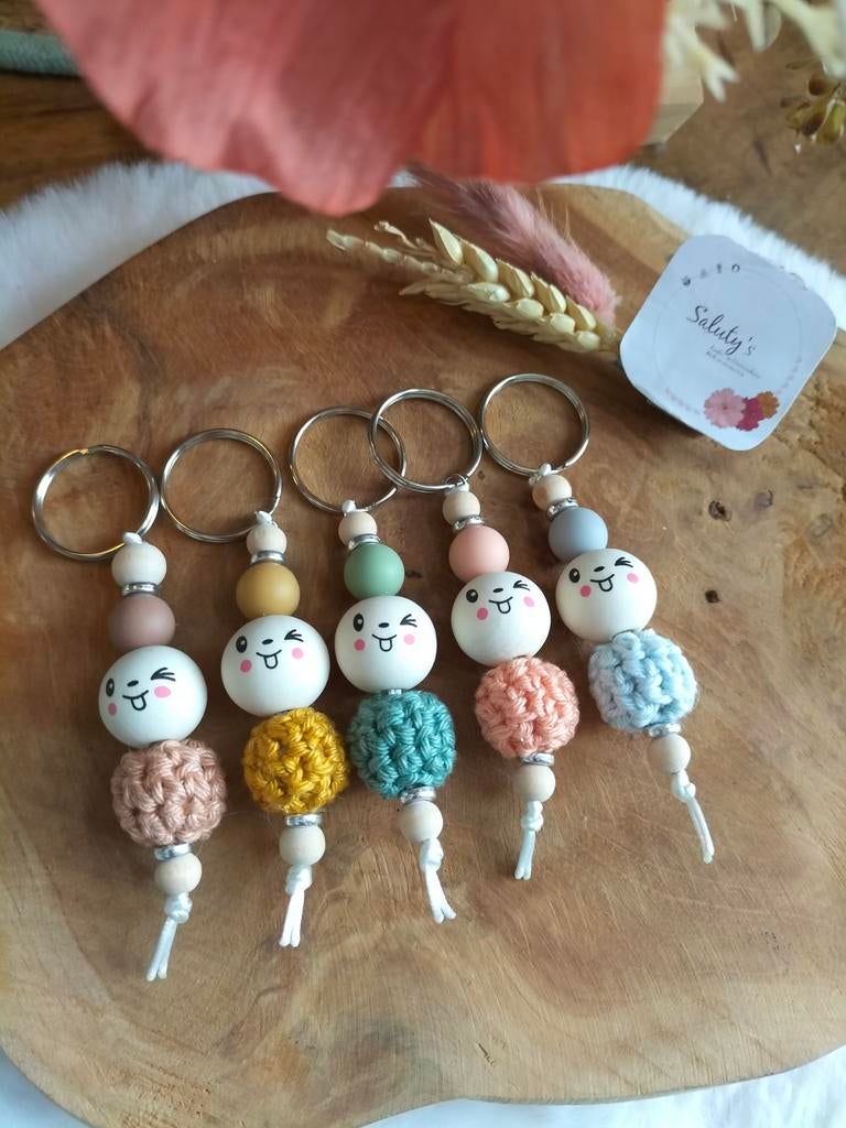 Nieuw • Traktatie/bedankje • Gelukspoppetje sleutelhanger, Verzamelen, Sleutelhangers, Dier of Natuur, Nieuw, Ophalen of Verzenden