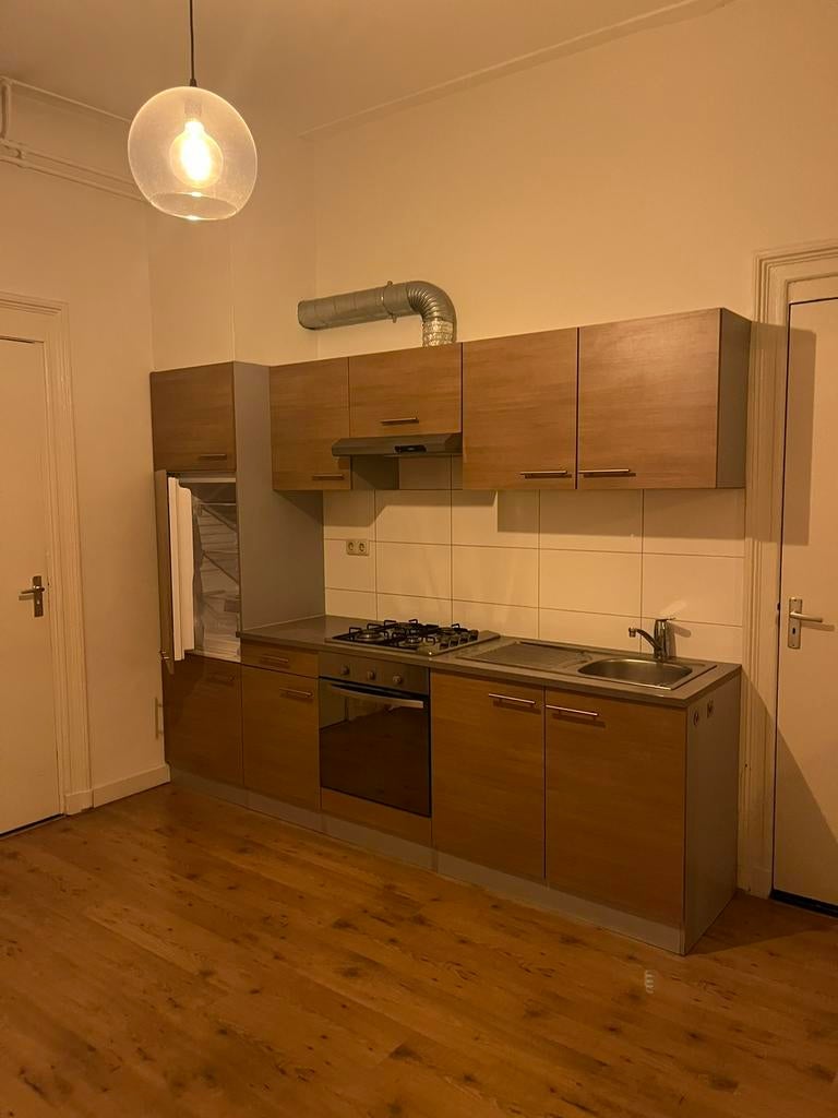 Gebruikte keuken inclusief apparatuur, Ophalen, Gebruikt, Bruin, Enkelwandige keuken