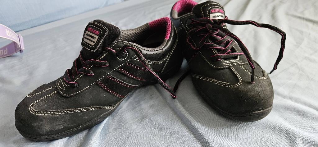 Werkschoenen, Ophalen, Zo goed als nieuw