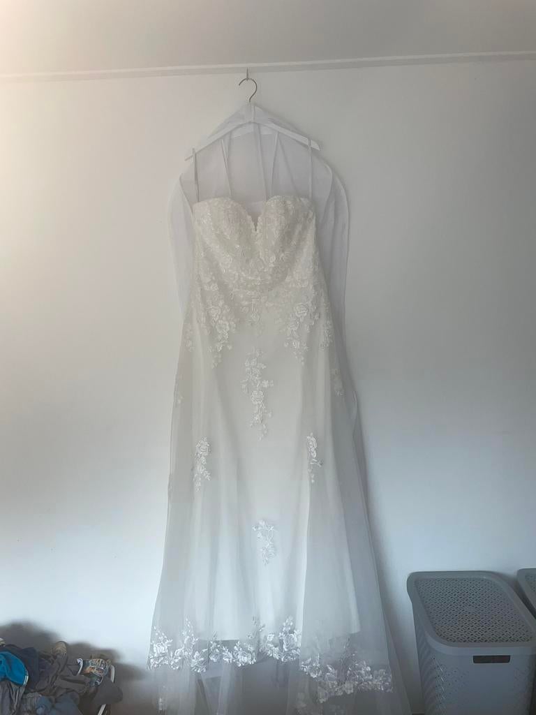 Trouwjurk maat 48, Ophalen, Zo goed als nieuw, Wit, Trouwjurk