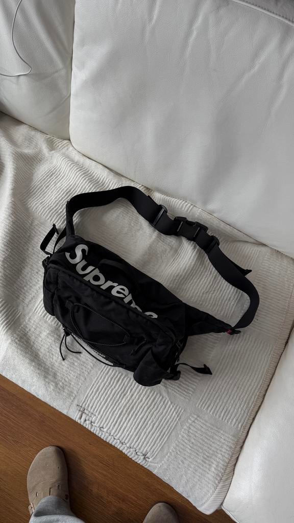 Supreme shoulder bag, Ophalen of Verzenden, Zo goed als nieuw, Zwart