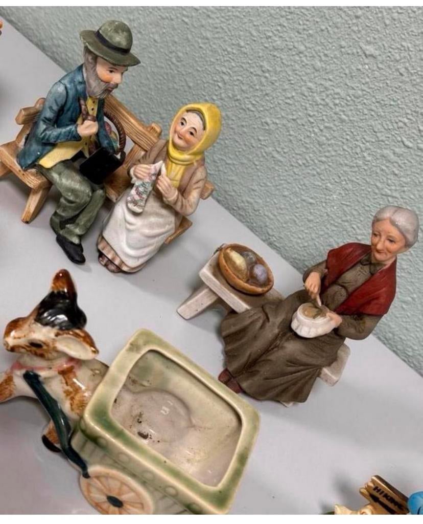 6x antieke boerderij en hummel beeldjes antiek beeld lot, Verzamelen, Beelden en Beeldjes, Ophalen of Verzenden, Zo goed als nieuw