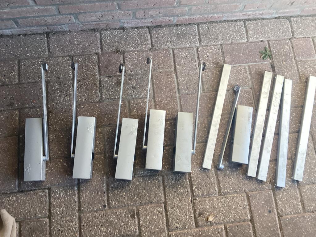 Deurdrangers - Set van 6 stuks, Gebruikt, Overige typen, Ophalen of Verzenden, Metaal