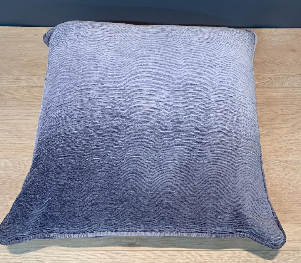 Macazz design kussens twv € 149,00 per stuk! Eric Kuster