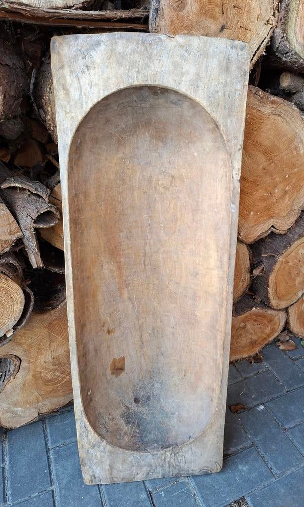 Oude houten trog, Ophalen