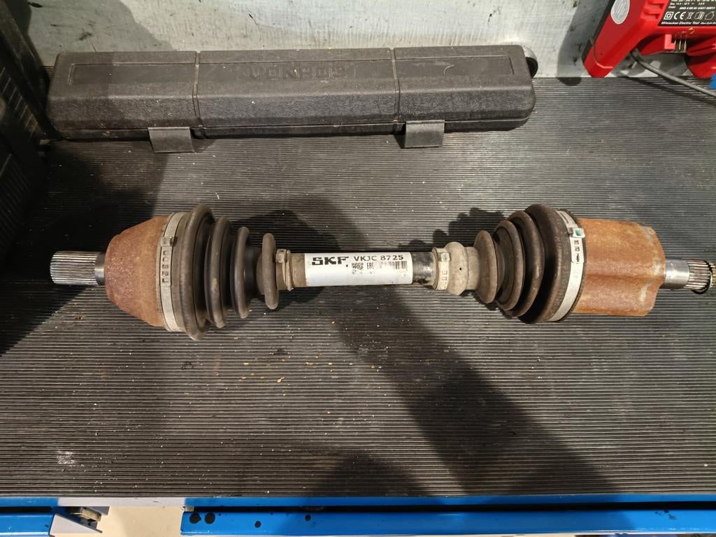 Aandrijfas links Volvo s40/v50 2.4 automaat, Auto-onderdelen, Ophalen, Volvo