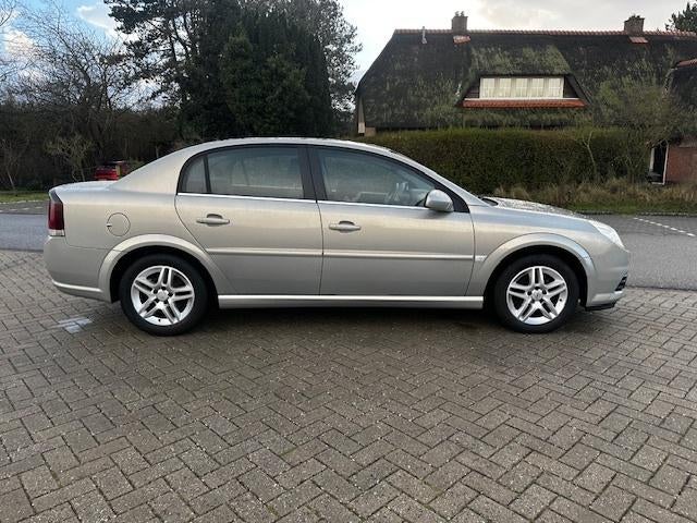 Automaat Bijzonder mooie Opel Vectra 2.2 16V Lage Km Stand, Auto's, 1345 kg, Stof, 4 cilinders, 715 kg