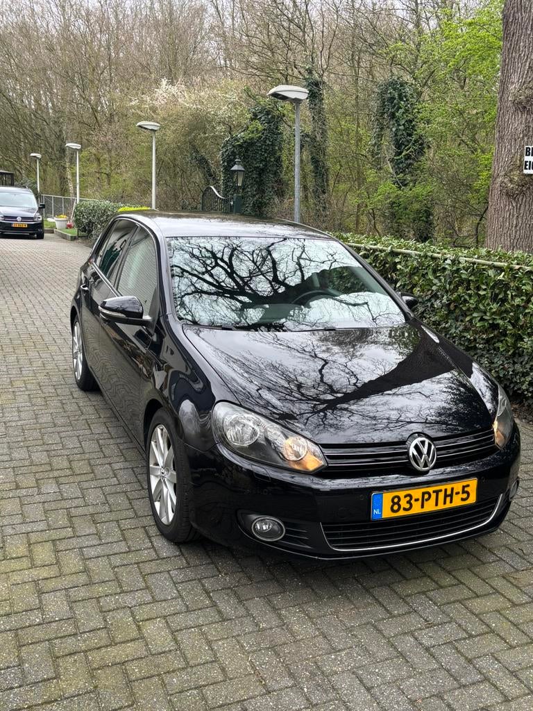 Volkswagen Golf 1.4 TSI 90KW DSG 2010 Zwart, 4 cilinders, 650 kg, 1216 kg, Geïmporteerd