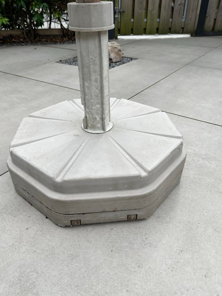 Grote parasol 290x290 cm met voet, Tuin en Terras, Parasols, Ophalen, Gebruikt, 2 tot 3 meter, Waterdicht