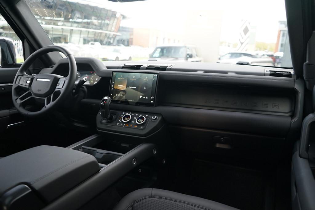 Land Rover Defender 110 P300e 110 X-Dynamic SE | Schuif/Kant, Automaat, 12 maanden, Gebruikt, 38 km/l