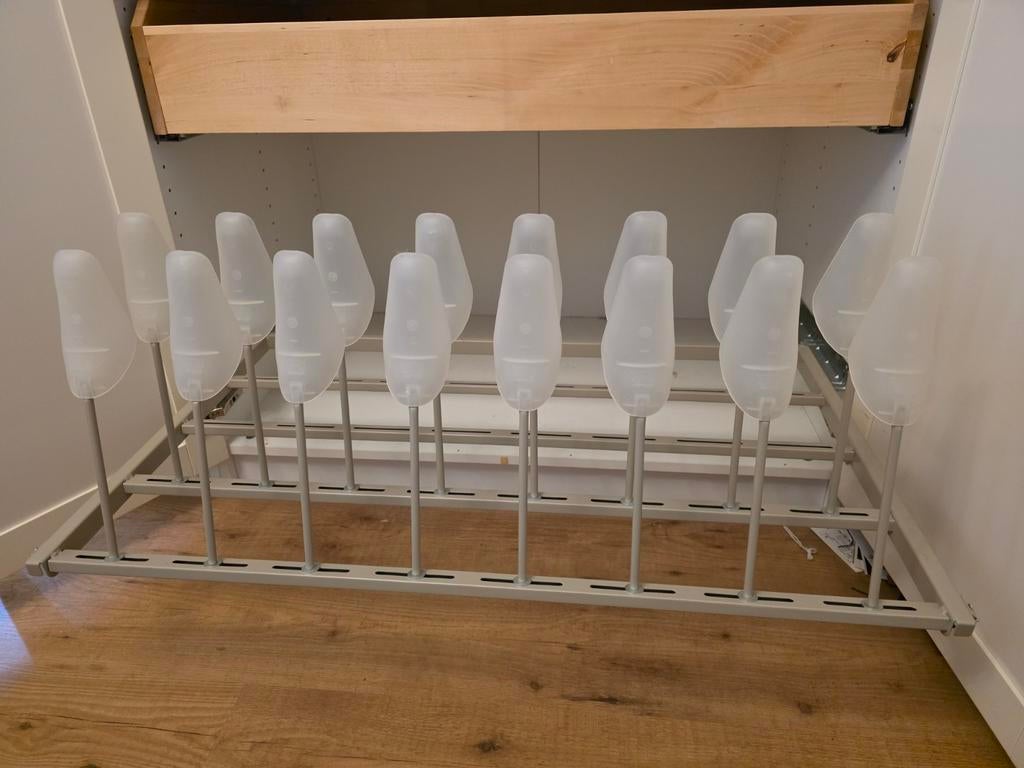 Uittrekbare schoenenplank voor IKEA PAX kast (16 paar), Ophalen of Verzenden, Zo goed als nieuw