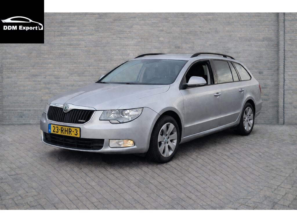 Skoda Superb Combi 1.6 TDI Greenline Comfort Business Line |, Voorwielaandrijving, Euro 5, Stof, Gebruikt