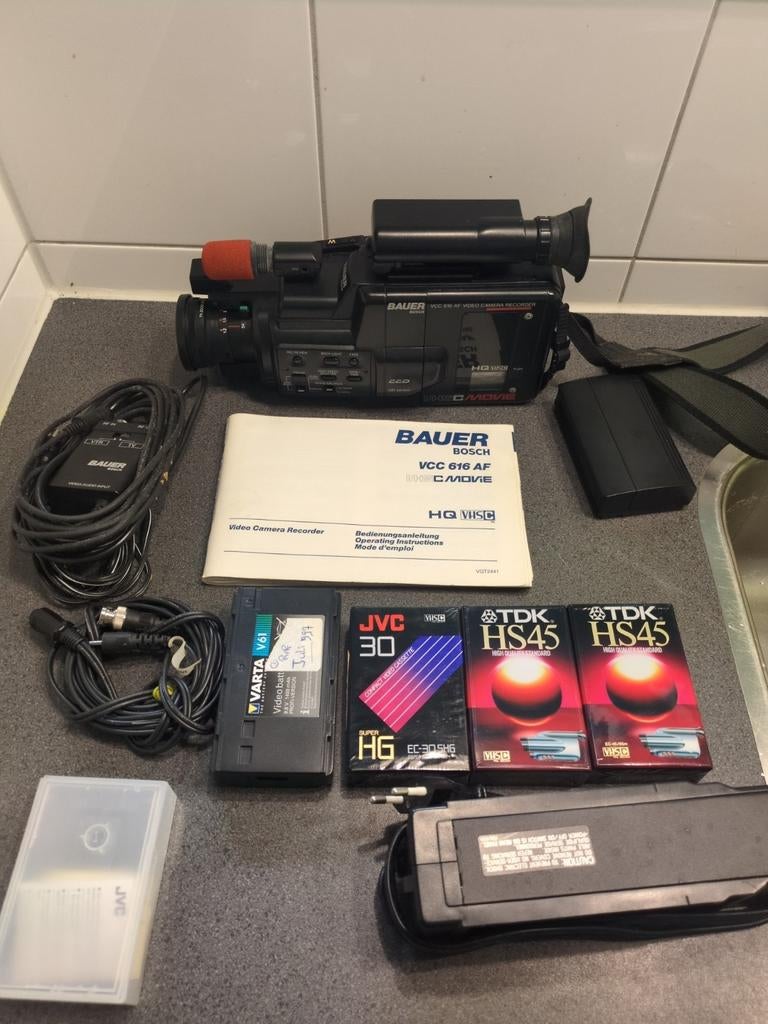 Bauer VCC 616 AF VHS-C Camcorder met accessoires, Ophalen of Verzenden, VHS-C of SVHS-C, Camera