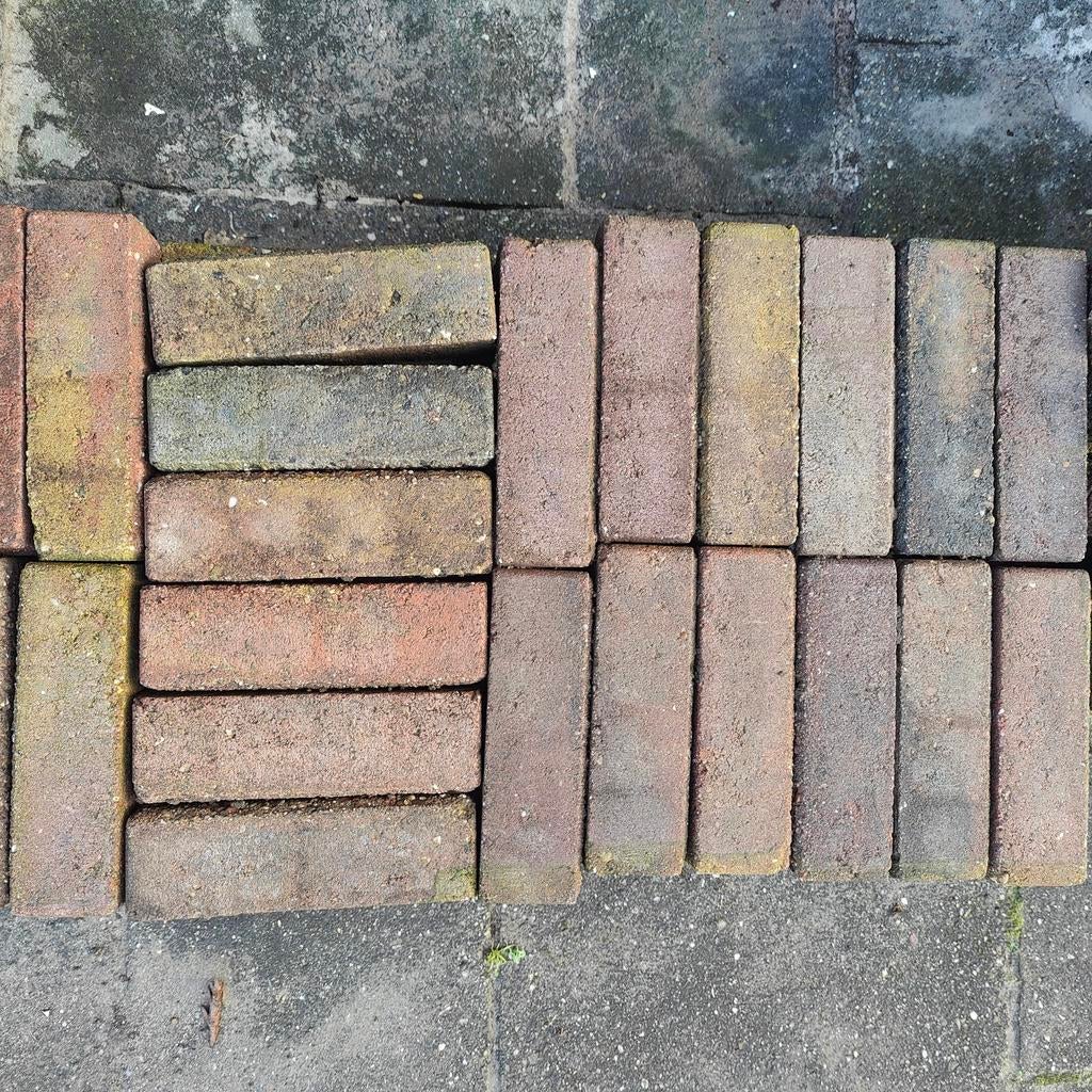 Gratis af te halen: waalsteentjes, grind en wit zand, Ophalen