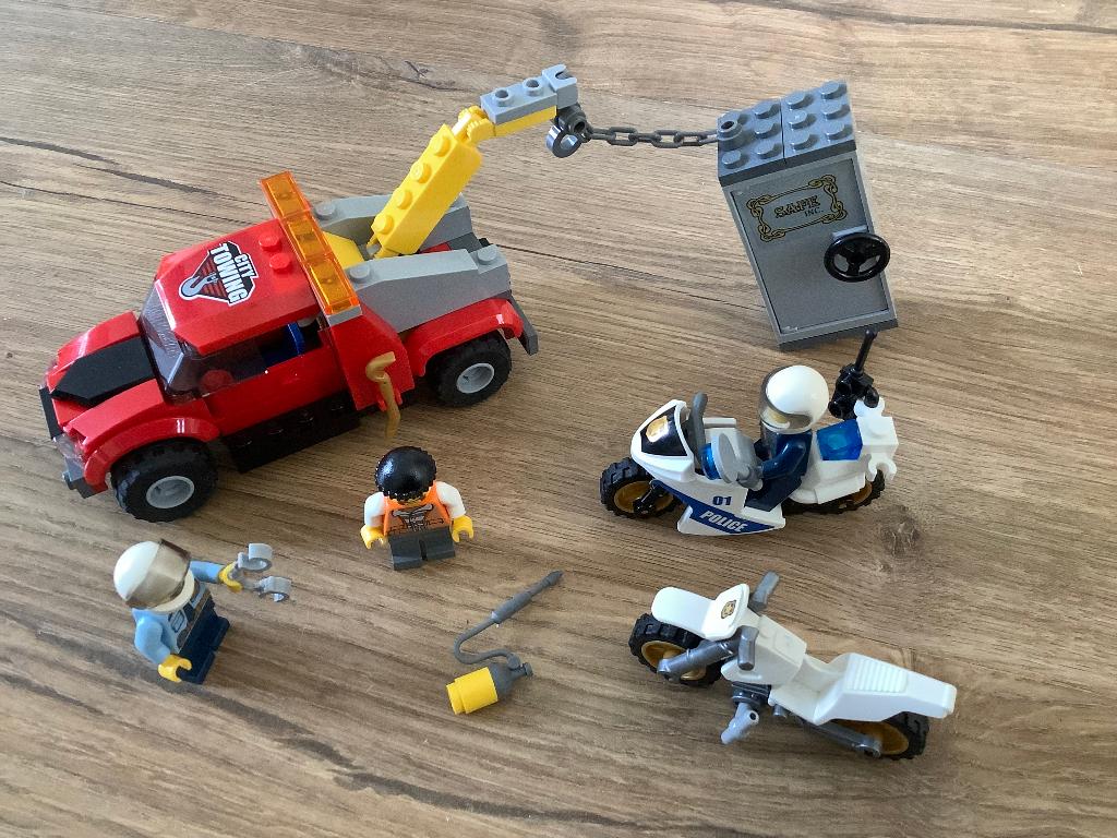 Lego City 60137 Tow Truck Trouble Politie Sleeptruck Problem, Lego, Ophalen of Verzenden, Compleet, Complete set