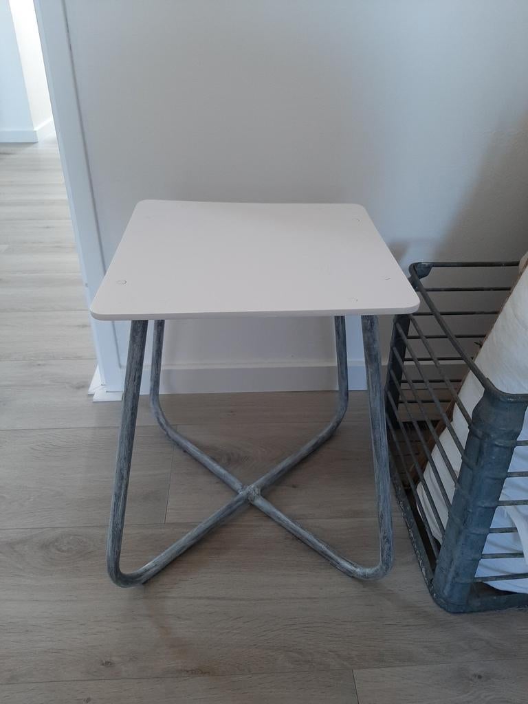 Oude schoolkruk, kruk, legerkruk, Ophalen of Verzenden