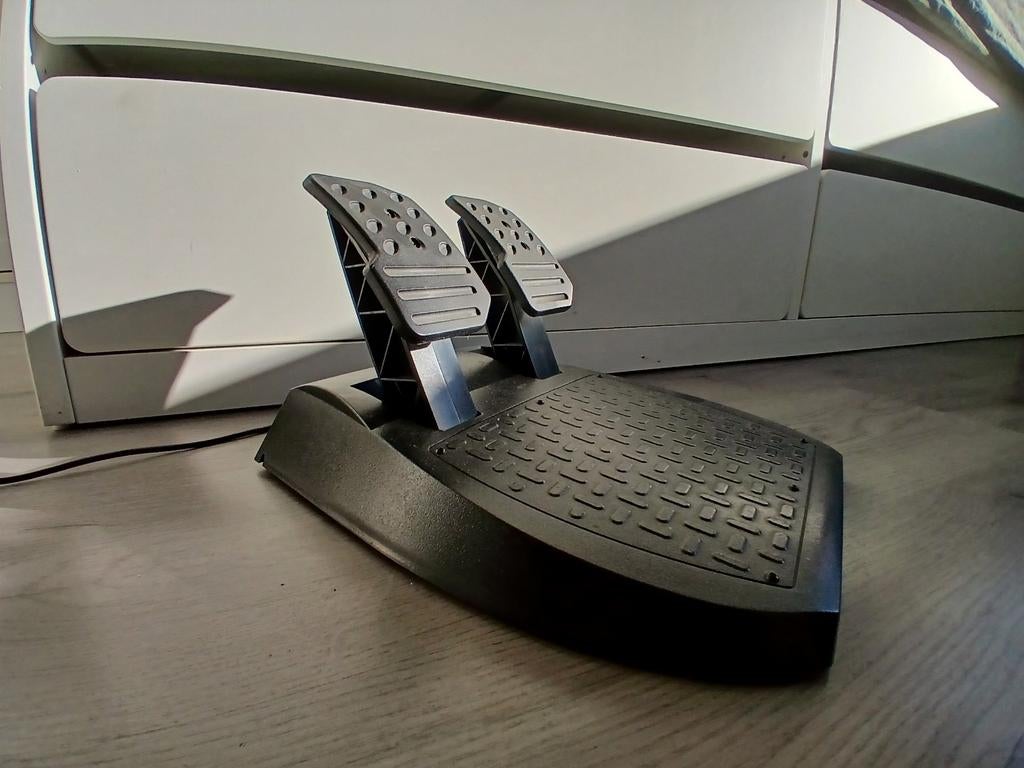 Thrustmaster Pedalen, Gebruikt, 1 speler, Racen en Vliegen, Ophalen of Verzenden